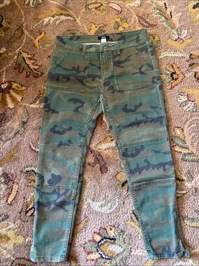 BDG Women's Camo Ankle Utility Pants in Green and Brown